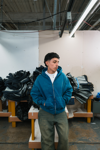 SCRATCH STONE BLUE ZIP UP BOXY FIT HOODIE